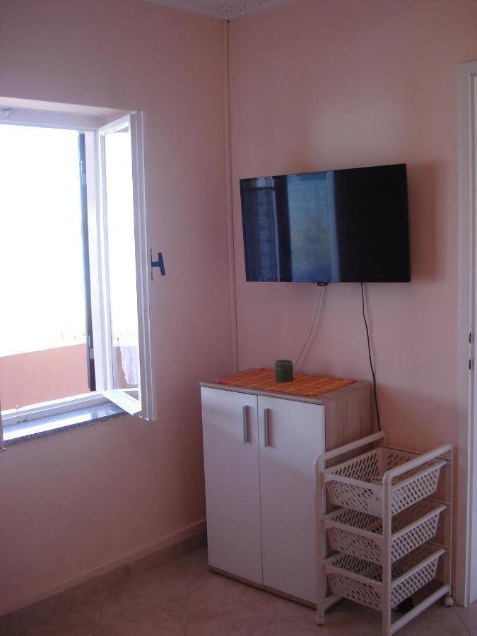 Apartmani Mirko Ljubac Ražanac Kültér fotó