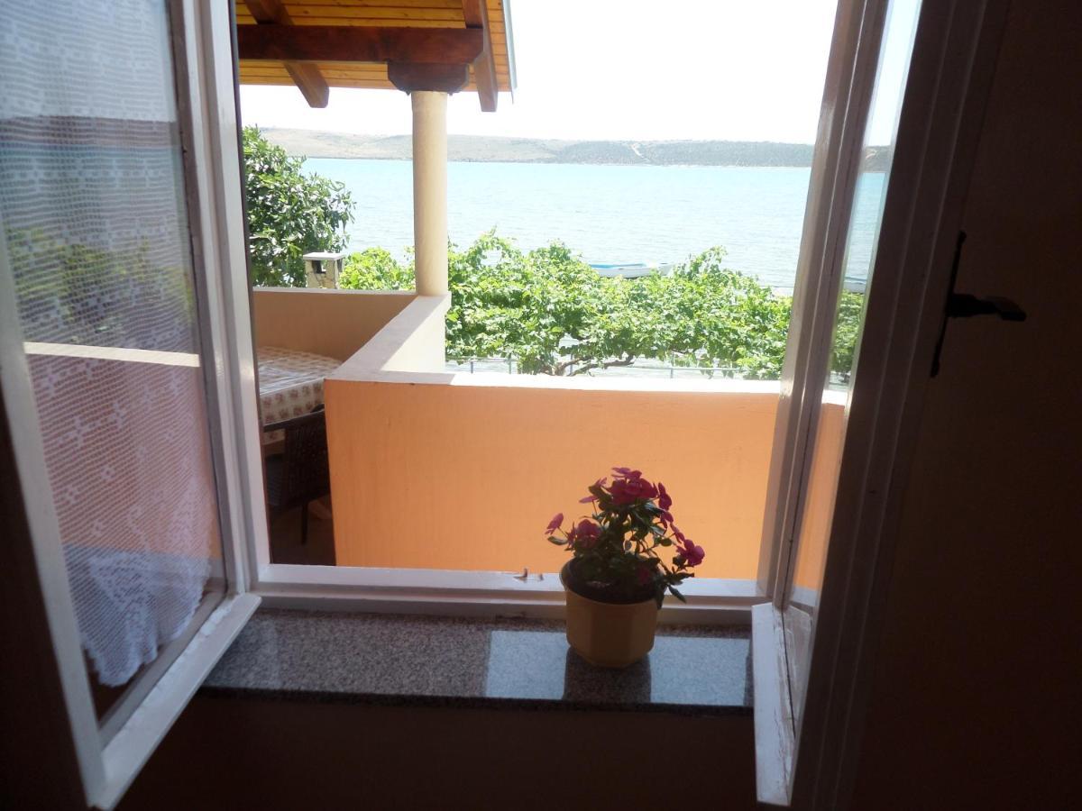 Apartmani Mirko Ljubac Ražanac Kültér fotó