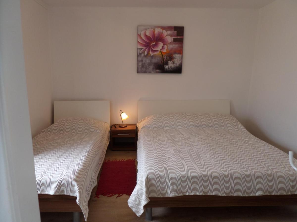 Apartmani Mirko Ljubac Ražanac Kültér fotó