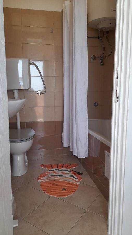 Apartmani Mirko Ljubac Ražanac Kültér fotó